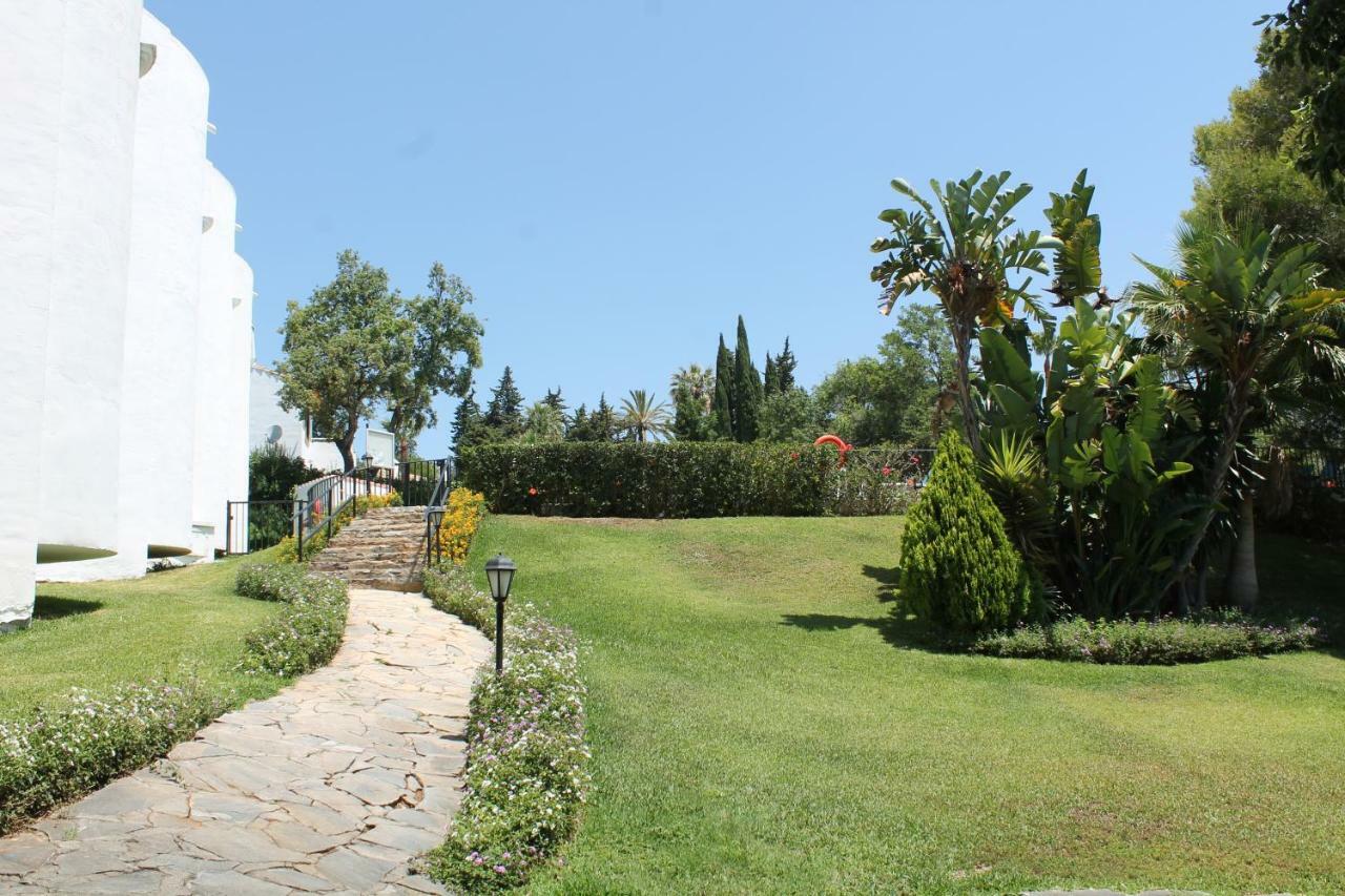 Rooftop - Chalet En Cabo Pino Con Vistas Al Mar, Jardines Y Piscina Ferienhaus *