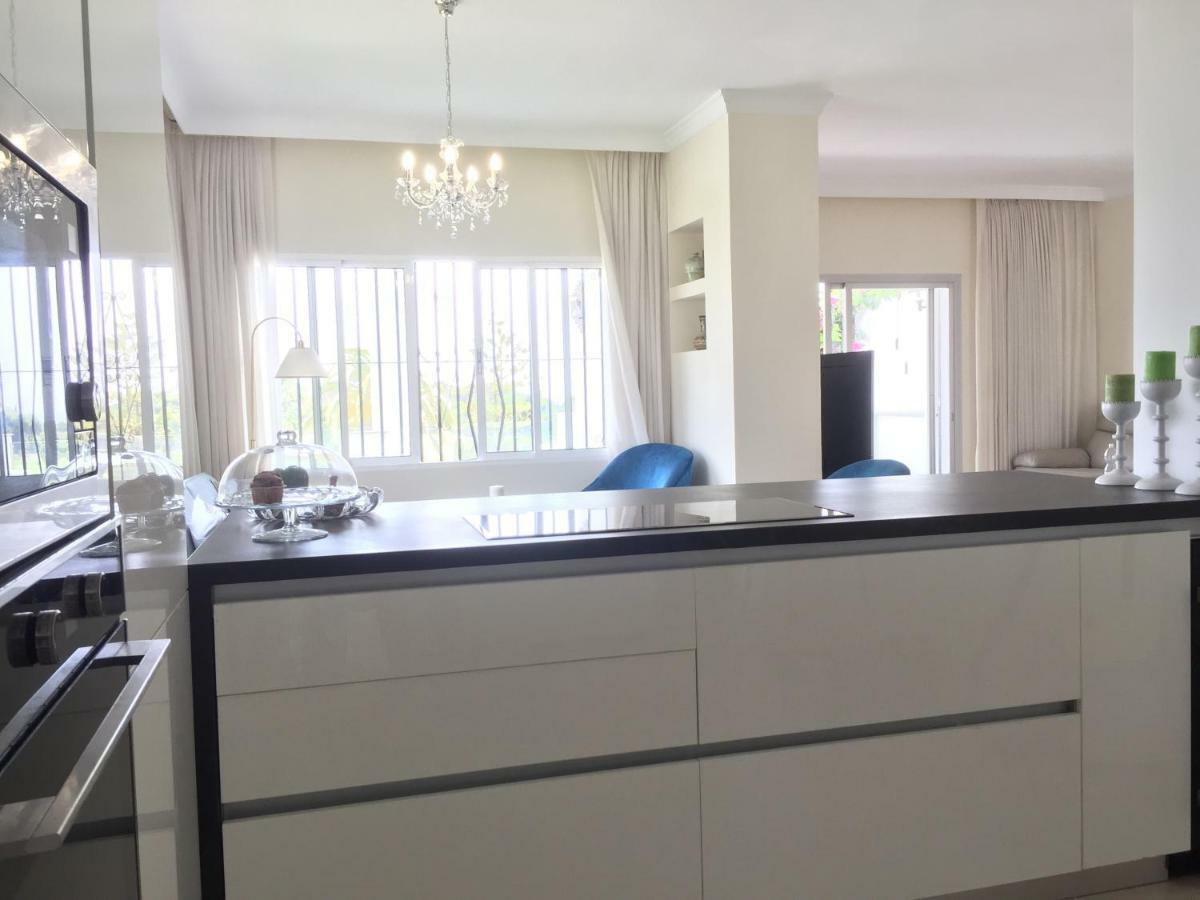 Amazing & Luxurious Golf,sea,lake,mountain View In Puerto Banus Pousada