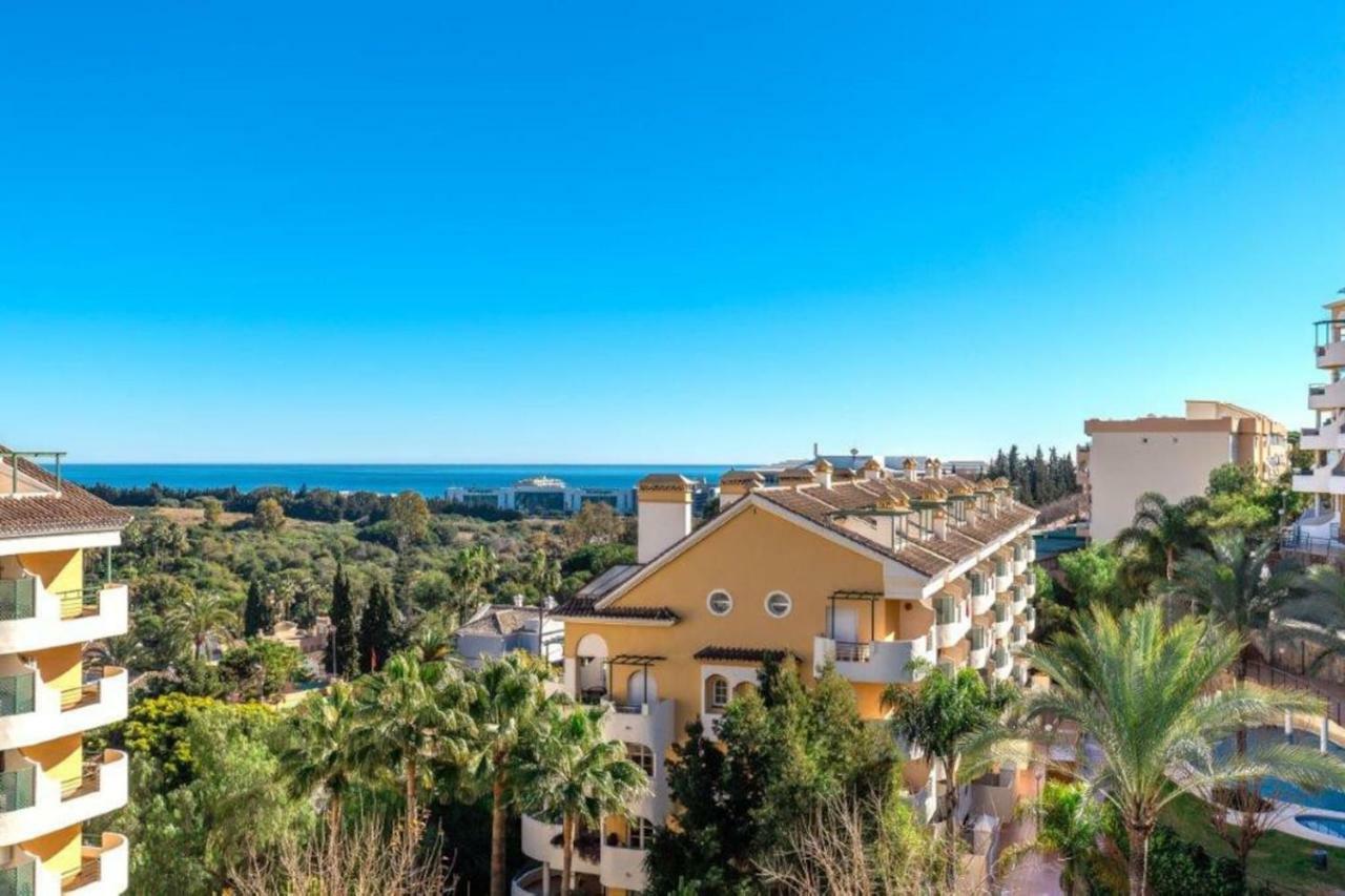 Apartment 4 Bedroom Luxury Duplex With Sea Views By Puerto Banus Marbella