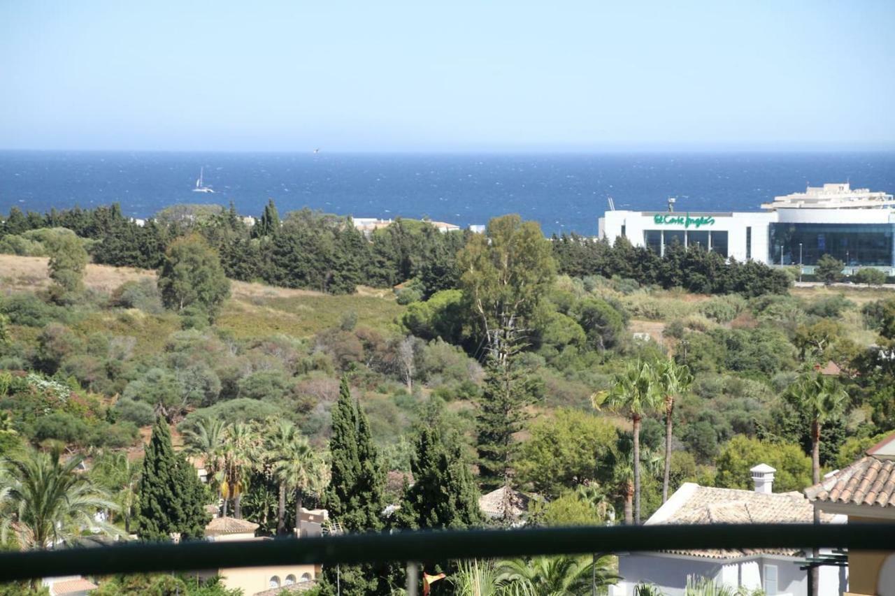 Apartment 4 Bedroom Luxury Duplex With Sea Views By Puerto Banus *