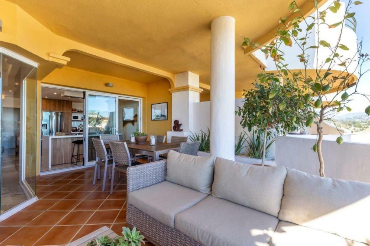 4 Bedroom Luxury Duplex With Sea Views By Puerto Banus Marbella