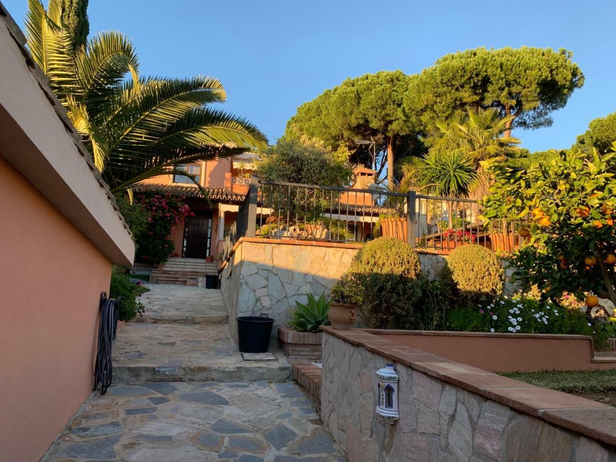 Exclusive Andalusian El Pino In Cabopino Marbella