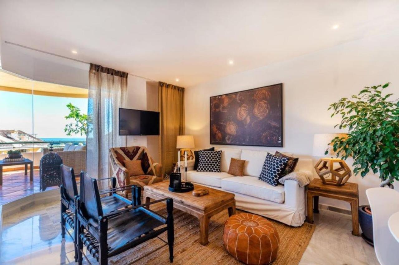 4 Bedroom Luxury Duplex With Sea Views By Puerto Banus *