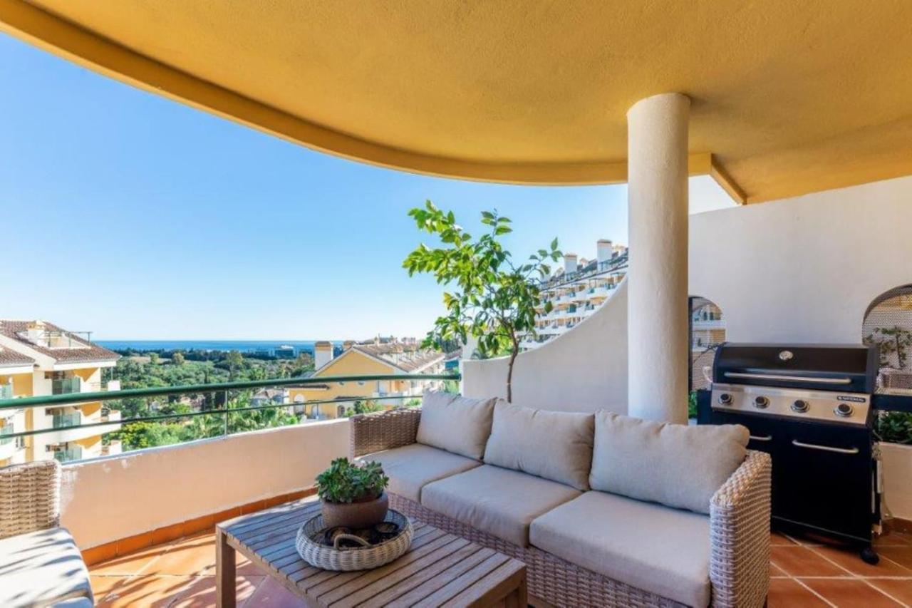 4 Bedroom Luxury Duplex With Sea Views By Puerto Banus Apartment