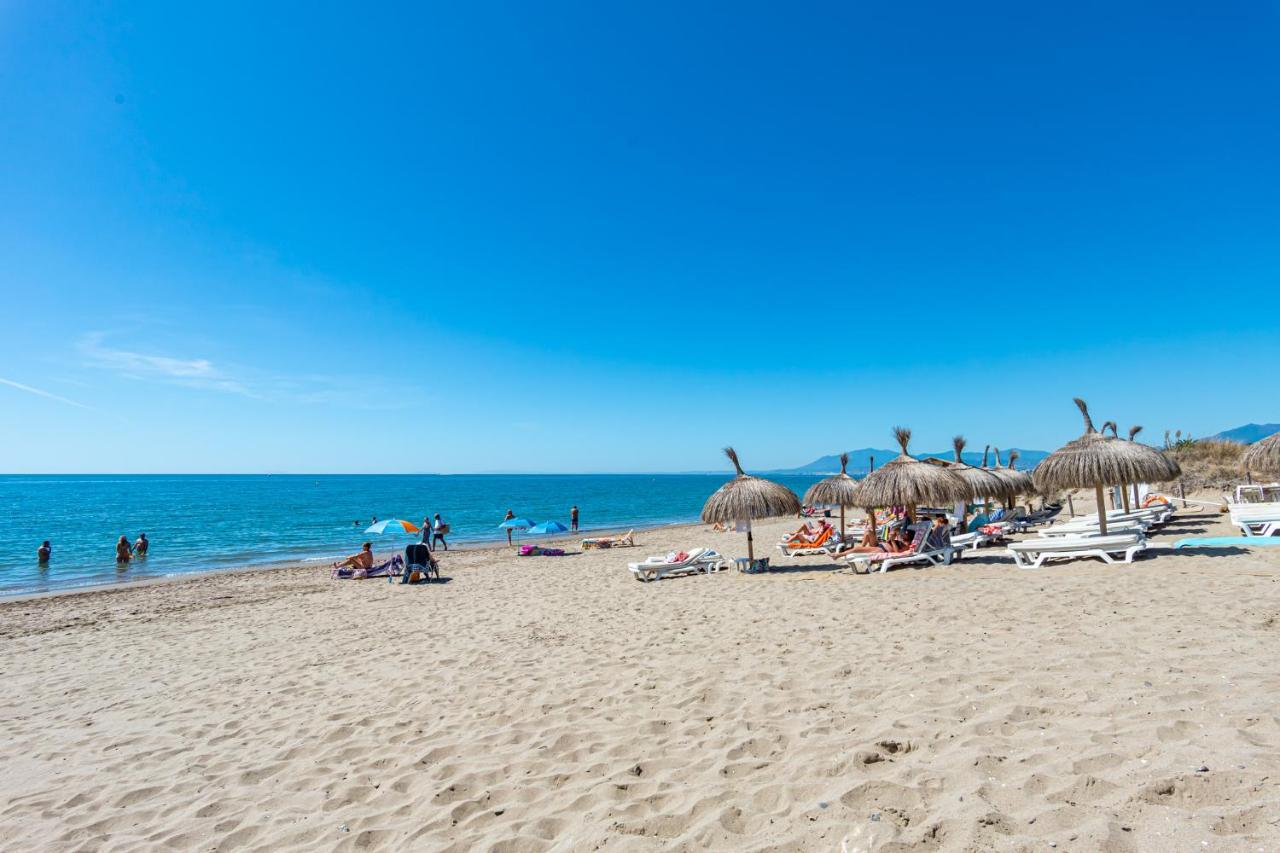 Sun & Sand Beach Apartment Marbella